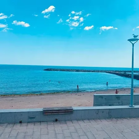 Marina By The Sea *