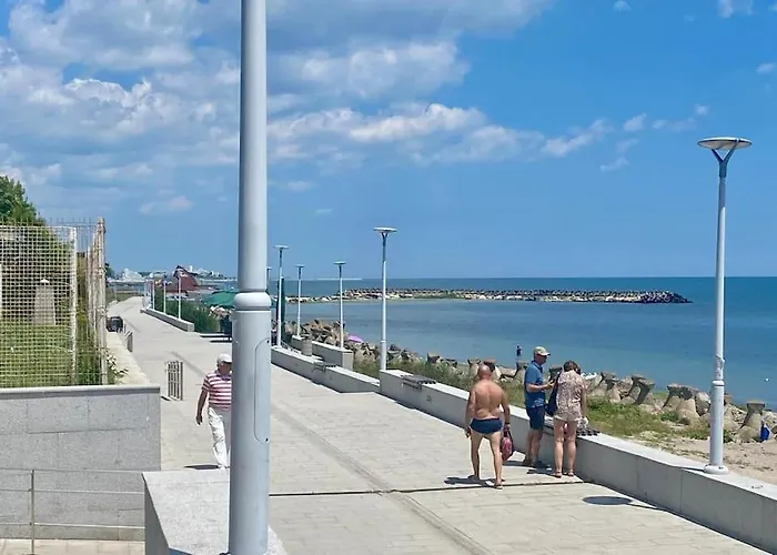 Marina By The Sea Apartament